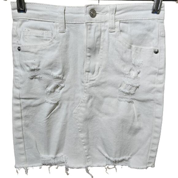 White Denim Distressed Mini Skirt Size 2 New with Tag - Picture 1 of 4